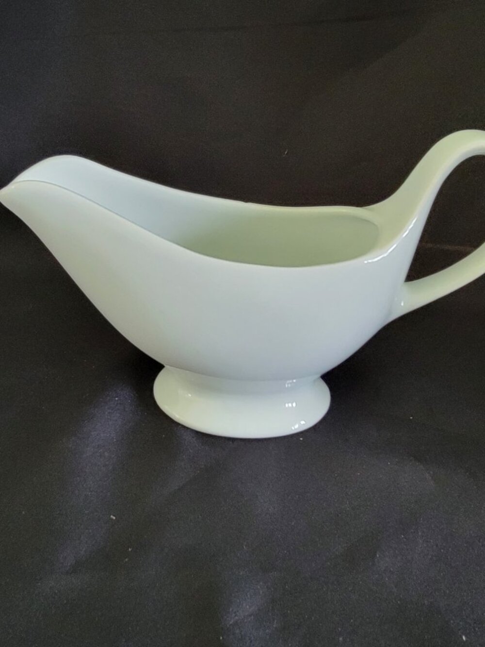 Cordon Bleu Classic White Gravy Boat Ceramic